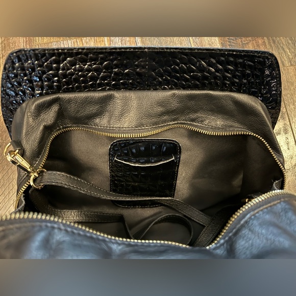 Handbag Purse Black Patent Croco embossed by Roberto Uggari of Italy - Picture 10 of 12